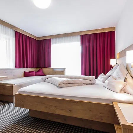 Madeleine Superior Inklusive Summercard 4* ゼルデン