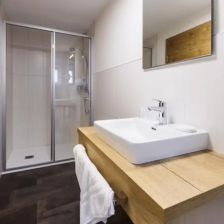 Апарт-отель Madeleine Superior Inklusive Summercard Зёльден