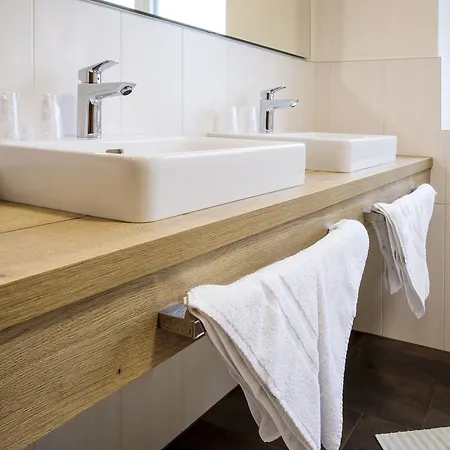 Madeleine Superior Inklusive Summercard アパートホテル ゼルデン